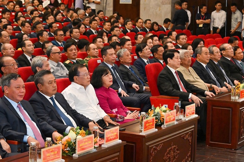 Chủ tịch nước Lương Cường dự Lễ công bố Nghị quyết của Ủy ban Thường vụ Quốc hội về sắp xếp các đơn vị hành chính cấp xã, phường của TP Hà Nội tại Cung Văn hóa lao động hữu nghị Việt Xô. Ảnh: Văn Tuyến.