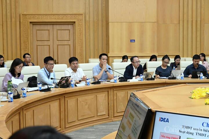 Các đại biểu tham dự hội nghị. Ảnh: Cấn Dũng