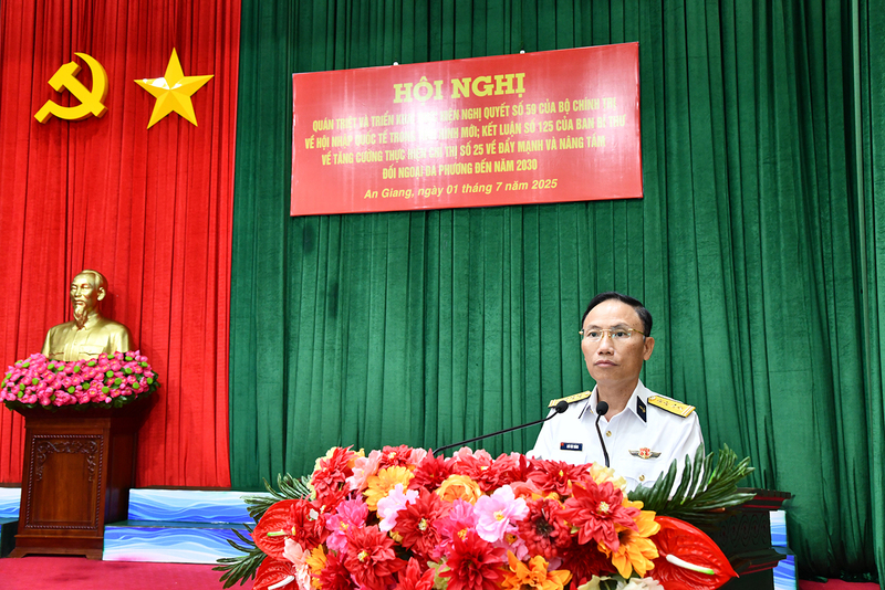 Đại tá Ngô Văn Thành quán triệt Nghị quyết số 59-NQTW và Kết luận số 125-KLTW