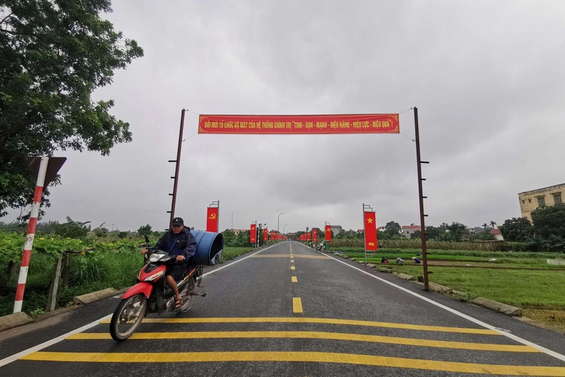 Với phương châm: "Tinh - Gọn - Mạnh - Hiệu năng - Hiệu lực - Hiệu quả”, bộ máy chính quyền mới đã đi vào hoạt động trong không khí phấn khởi và đặt nhiệm vụ phục vụ tốt nhất cho người dân.