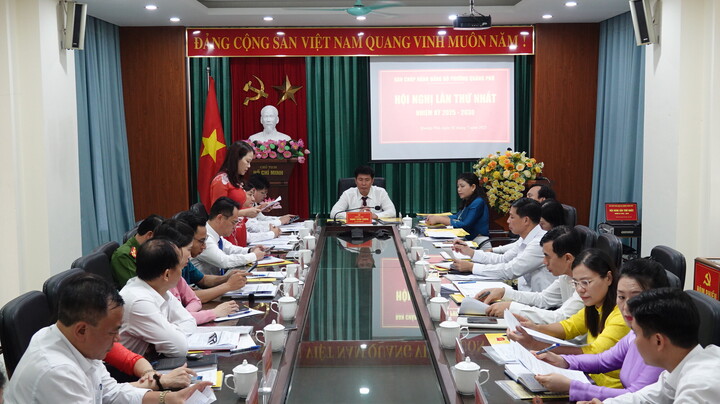 Để bắt đầu vận hành bộ máy mới, Ban chấp hành Đảng bộ phường Quảng Phú đã tổ chức Hội nghị lần thứ nhất nhiệm kỳ 2025-2030
