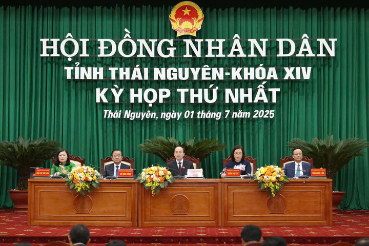 Quang cảnh kỳ họp.