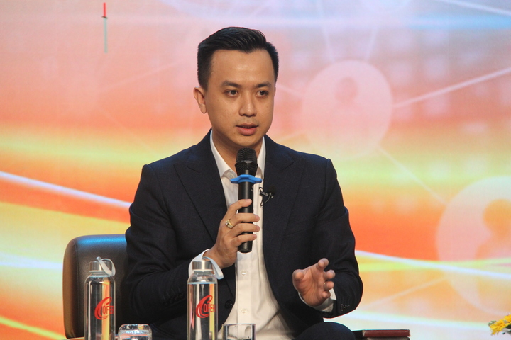 Ông Trần Bình Trọng - Giám đốc Marketing InterData, Giảng viên FPT Skillking. Ảnh: Sỹ Đồng