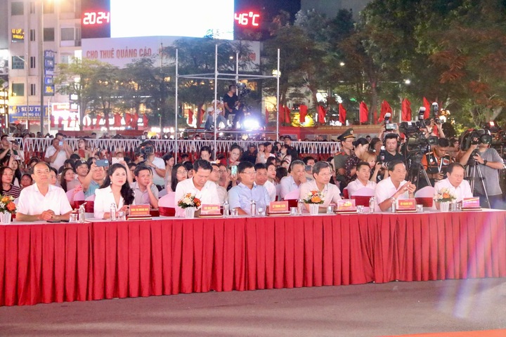 Các đại biểu tham dự chương trình