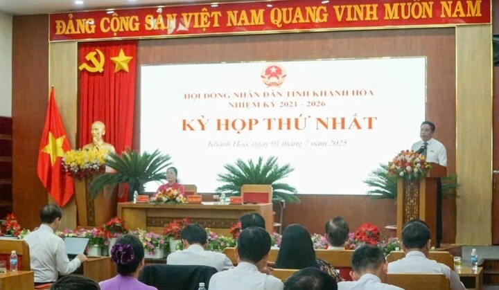 Quang cảnh tại kỳ họp.