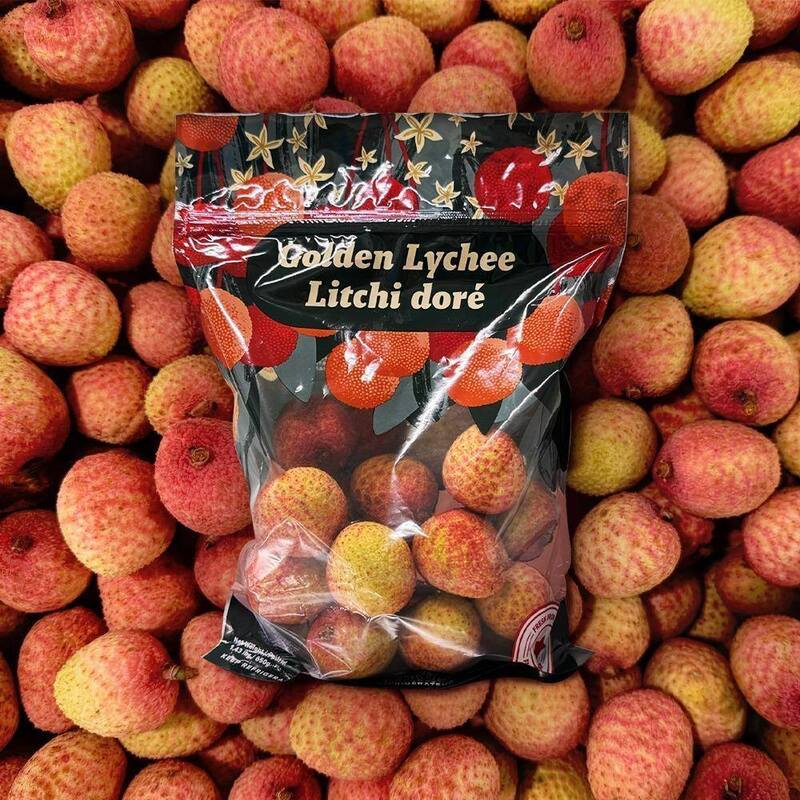 Hình ảnh những túi "Golden Lychee" rực rỡ trong các cửa hàng Costco. Ảnh: Hoàng Anh Tuấn