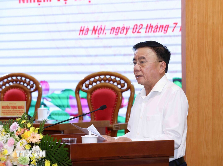 Ông Trần Cẩm Tú, Ủy viên Bộ Chính trị, Thường trực Ban Bí thư, Trưởng Ban Chỉ đạo phát biểu. Ảnh: TTXVN