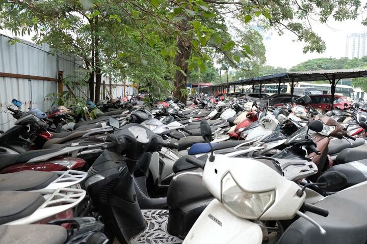 Hàng trăm phương tiện chưa tìm được chủ nhân để xử lý theo quy định. Ảnh minh họa/Lê Khánh