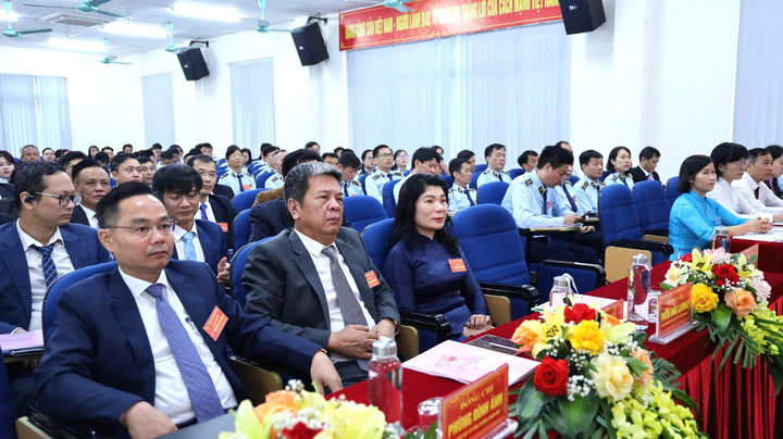 Các đại biểu tham dự đại hội