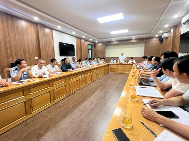 Sáng 1/7, Sở Công Thương tỉnh Lào Cai đã có cuộc họp đầu tiên dưới sự điều hành của Giám đốc Hoàng Chí HiềnX