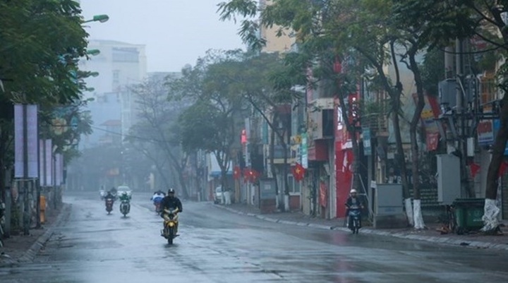 Thời tiết Hà Nội nhiều mây, có mưa rào và dông. Ảnh minh hoạ