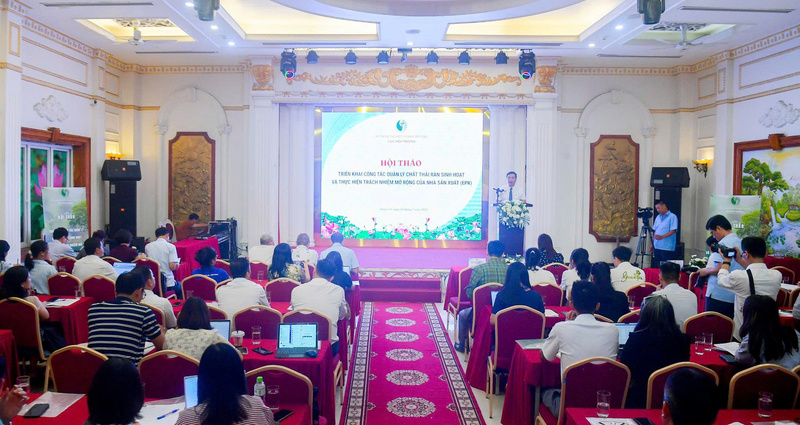 Hội thảo “Quản lý chất thải rắn sinh hoạt và thực hiện trách nhiệm mở rộng của nhà sản xuất (EPR)”