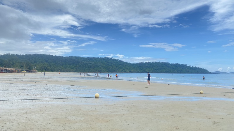 Bãi tắm Vàn Chảy, đặc khu Cô Tô, tỉnh Quảng Ninh. Ảnh: Thu Anh