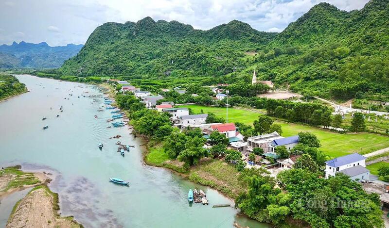 Đường vào Di sản thiên nhiên thế giới Vườn Quốc gia Phong Nha – Kẻ Bàng