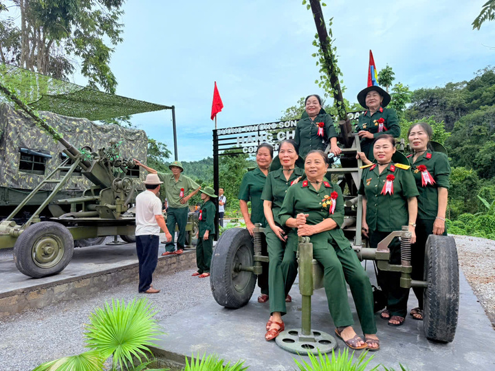 Khu du lịch sinh thái “Đường Trường Sơn huyền thoại - Hang Chỉ Huy” tại km12, đường 20 Quyết Thắng, xã Phong Nha, tỉnh Quảng Trị (mới)