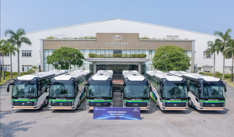 Lô xe bus ghế ngồi Thaco Cruizer 125 xuất khẩu sang Philippines