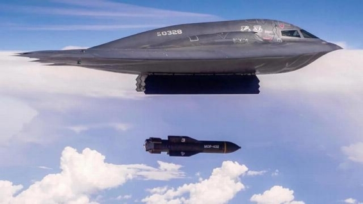 Hoa Kỳ đang phát triển bom xuyên hầm mới. Ảnh: Defense News