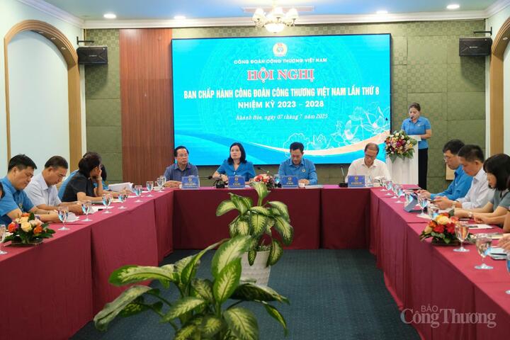 Quang cảnh Hội nghị Ban Chấp hành Công đoàn Công Thương Việt Nam (CĐCTVN) lần thứ 8, nhiệm kỳ 2023-2028