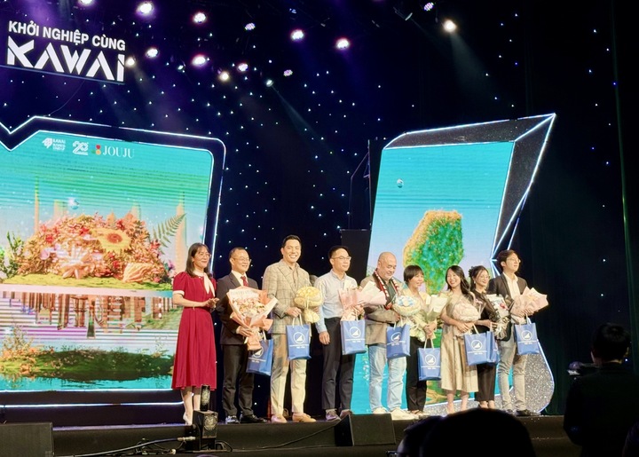 Ban Giám khảo tại vòng chung cuộc thi là những doanh nhân, lãnh đạo các doanh nghiệp tiên phong trong nhiều lĩnh vực. Ảnh: Hoàng Lan