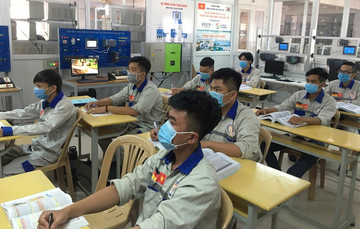 Trường Cao đẳng Công nghiệp Huế vẫn duy trì ổn định nhờ nền tảng thương hiệu hơn 125 năm, uy tín với người dân miền Trung. Ảnh: HUEIC