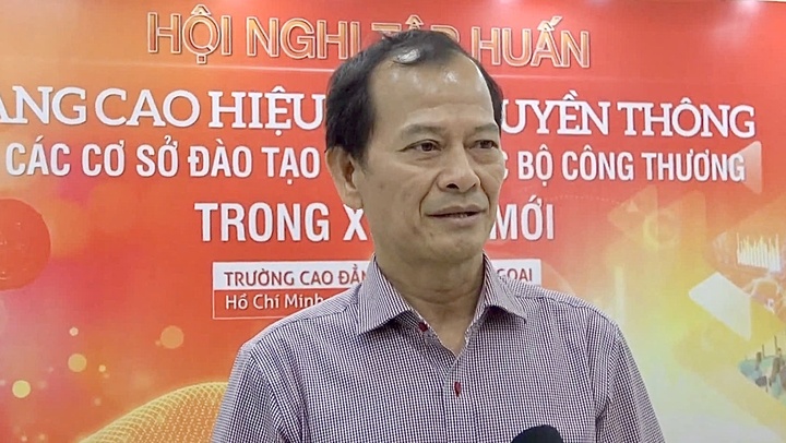 Ông Lê Văn Luận, Chủ tịch Hội đồng Trường, Phó Hiệu trưởng Trường Cao đẳng Công nghiệp Huế. Ảnh: Ngọc Hoa