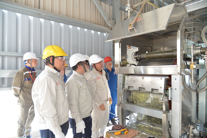Dây chuyền tạo hạt lưu huỳnh tại phân xưởng SRU - BSR áp dụng công nghệ pastillation hiện đại, vận hành an toàn, thân thiện với môi trường (Ảnh: BSR)