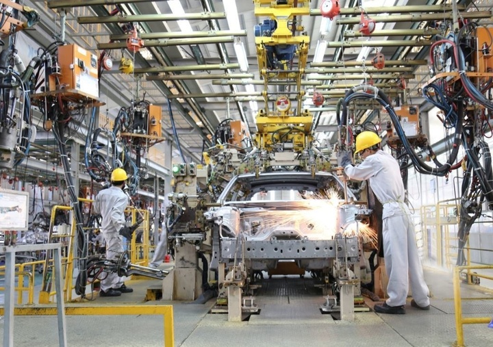 Ô tô lắp ráp trong nước và nhập khẩu đồng loạt tăng vọt (Ảnh minh họa).