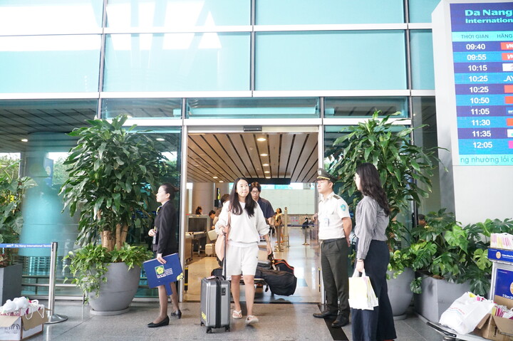 Lượng khách du lịch đến với thành phố Đà Nẵng liên tục tăng trưởng (Ảnh: Vũ Lê)