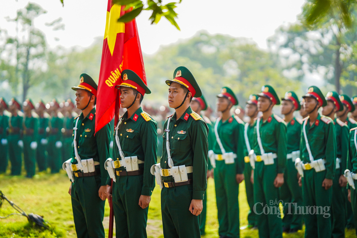 Khối đứng Quân chủng Hải quân tham gia hợp luyện