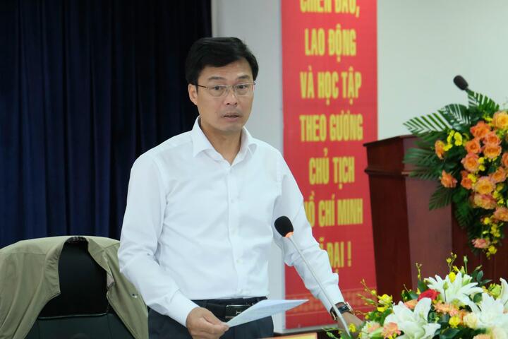 Ông Đinh Văn Tuấn, Phó Chủ tịch UBND tỉnh Lâm Đồng phát biểu. Ảnh: Lê Sơn