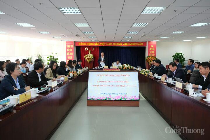 Quang cảnh buổi làm việc. Ảnh: Lê Sơn