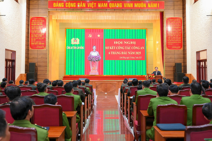 Quang cảnh Hội nghị
