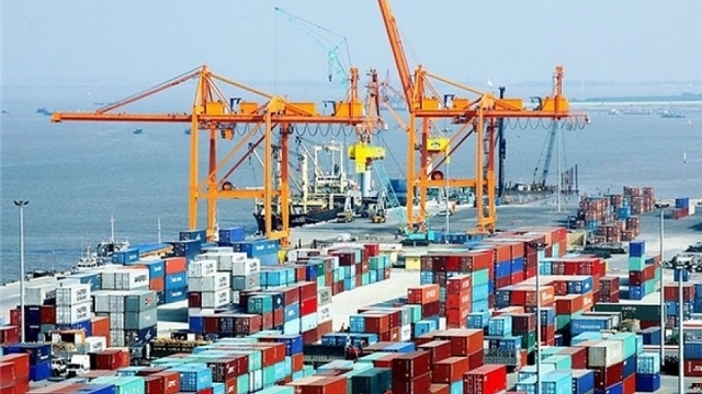 Nửa đầu năm 2025, Việt Nam xuất khẩu hơn 36,6 tỷ USD hàng hóa mỗi tháng