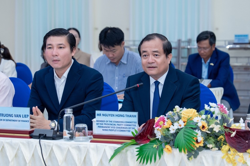 Ông Nguyễn Hồng Thanh, Uỷ viên Ban thường vụ Tỉnh uỷ, Phó Chủ tịch UBND tỉnh Tây Ninh, nhấn mạnh: “Việc hợp tác với Tập đoàn YCH về phát triển hạ tầng logistics, thương mại điện tử và chuyển đổi xanh là dấu mốc quan trọng trong chiến lược nâng tầm năng lực cạnh tranh của tỉnh Tây Ninh”