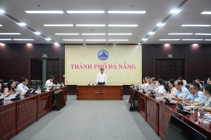 Chủ tịch UBND thành phố Đà Nẵng Lương Nguyễn Minh Triết làm việc với Sở Công Thương Đà Nẵng về kế hoạch thực hiện nhiệm vụ ngành 6 tháng cuối năm 2025. Ảnh: Vũ Lê