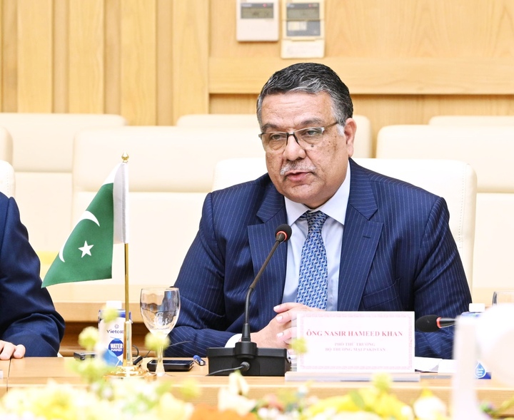 Phó Thứ trưởng Bộ Thương mại Pakistan Nasir Hamid khẳng định coi trọng quan hệ hợp tác với Việt Nam và cho rằng, hai bên còn nhiều dư địa hợp tác