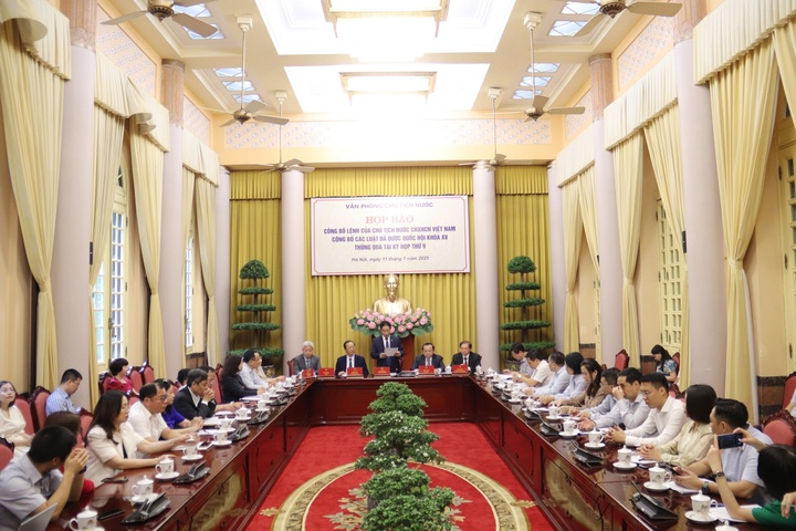 Quang cảnh buổi họp báo. Ảnh: Thanh Tuấn