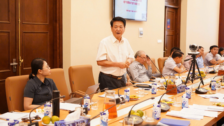 Ông Trịnh Quang Khanh phát biểu tại cuộc họp (Ảnh: Phương Lan)