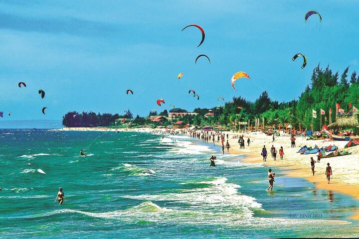Mũi Né hôm nay không chỉ là nơi để đến rồi đi, mà đang dần trở thành nơi để sống chậm, để hòa mình vào thiên nhiên và để tìm kiếm những giá trị bền vững.
