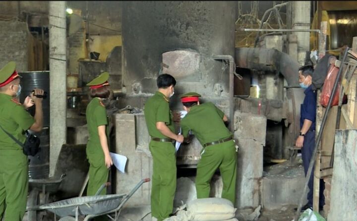 Thủ tướng yêu cầu Bộ Công an phát hiện, kiến nghị, đôn đốc các bộ, ngành, địa phương giải quyết triệt để theo thẩm quyền tình trạng ô nhiễm môi trường ở các đô thị, làng nghề, lưu vực sông, khu vực tập trung các hoạt động sản xuất, kinh doanh, khu dân cư tập trung