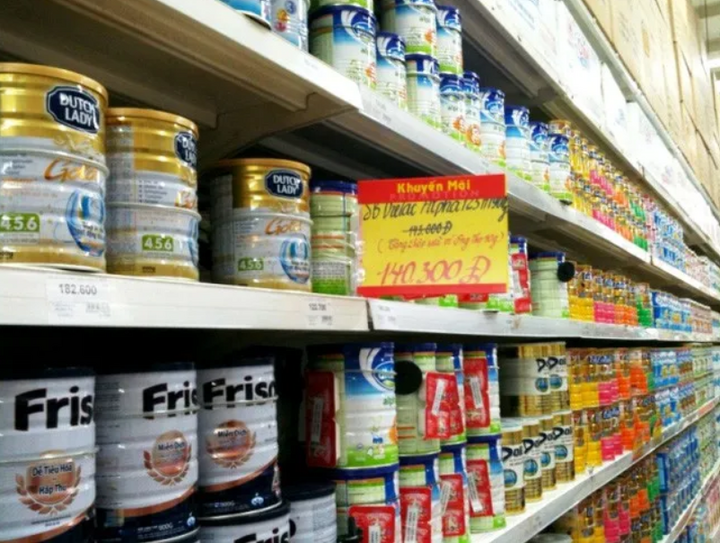 Nhập khẩu sữa ngoại tăng mạnh trong nửa đầu năm. Ảnh minh họa