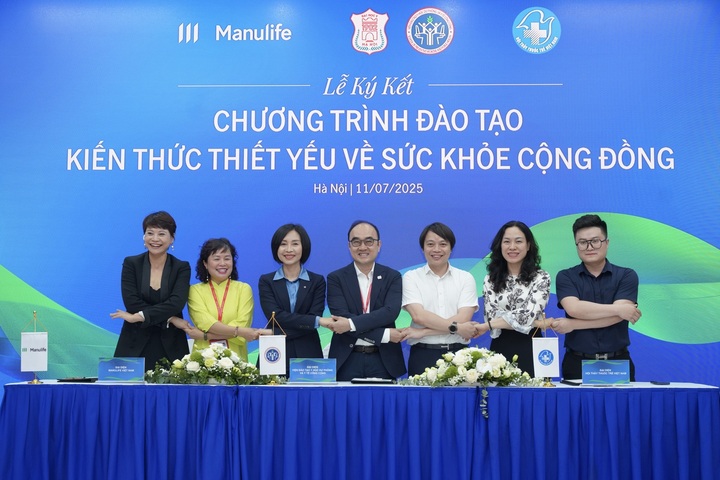 Sự hợp tác giữa Manulife Việt Nam và các cơ sở đào tạo chuyên môn y khoa góp phần mang lại giá trị lâu dài cho người tham gia bảo hiểm. Ảnh: Hiền Hà.