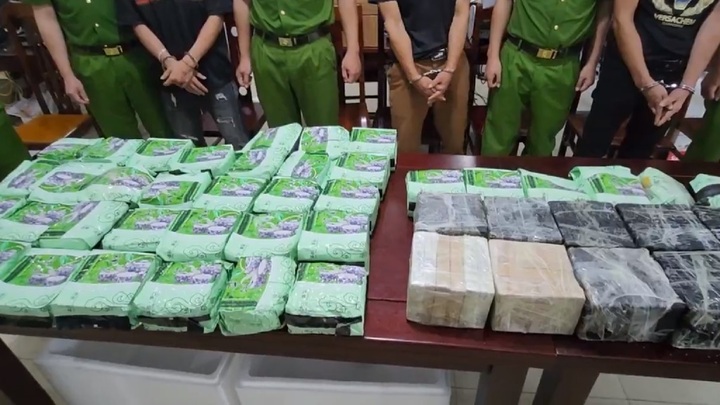 Tang vật trong chuyên án mà lực lượng Công an thu giữ được. Ảnh: Công an nghệ An