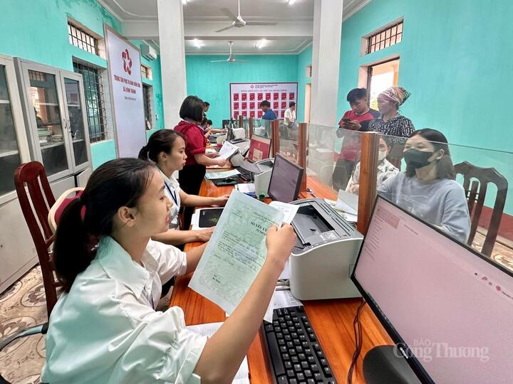 Bước đầu mô hình chính quyền địa phương 2 cấp ở Phú Thọ khắc phục khó khăn, đặt mục tiêu phục vụ tốt người dân. Ảnh: Thu Thủy