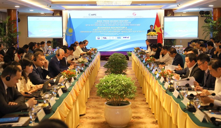 Đại biểu tham dự sự kiện. Ảnh: Minh Khuê.