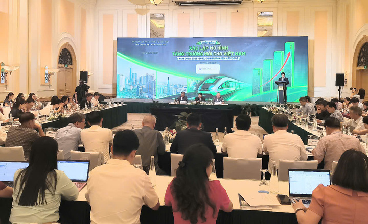 Việc đổi mới mô hình tăng trưởng là yêu cầu cấp bách hiện nay. Ảnh QL