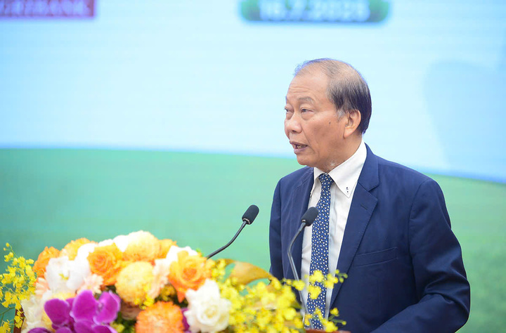Ông Hoàng Quang Phòng - Phó Chủ tịch VCCI phát biểu tại Diễn đàn. Ảnh: NH