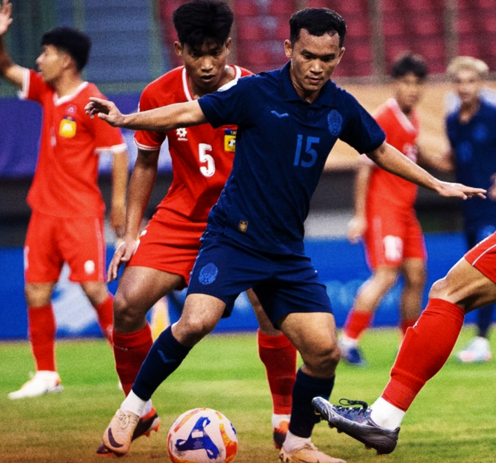 Trận đấu giữa U23 Campuchia và U23 Lào kết thúc với tỷ số hoà 1-1. Ảnh: FFC