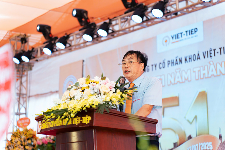 Ông Nguyễn Văn Tuấn - Chủ tịch HĐQT Công ty phát biểu tại Lễ kỷ niệm 51 năm ngày thành lập
