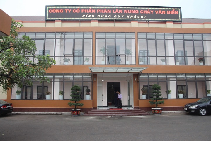 Trụ sở Công ty Cổ phần Phân lân Nung chảy Văn Điển
